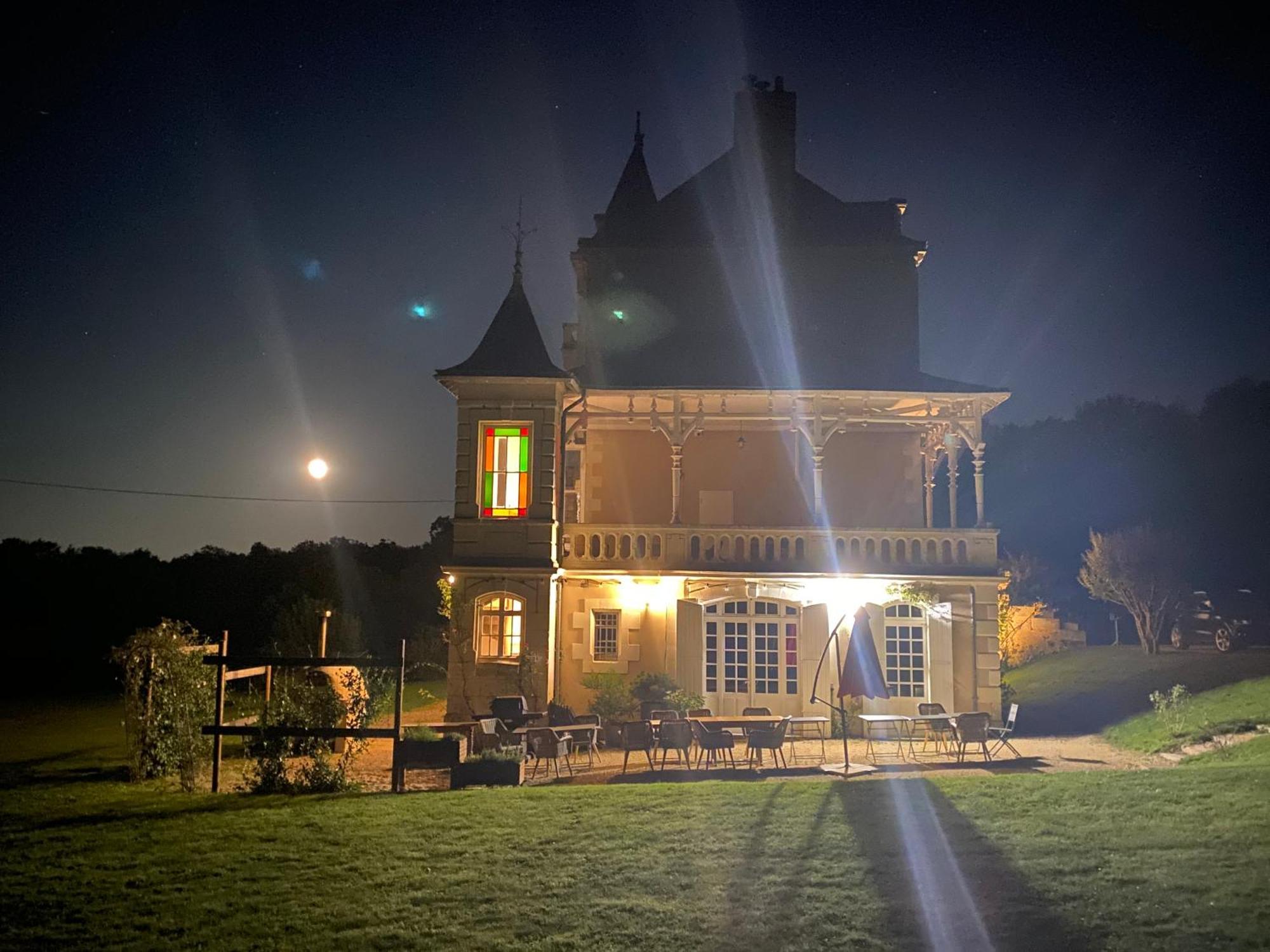 Jarzé Chateau Vary المظهر الخارجي الصورة